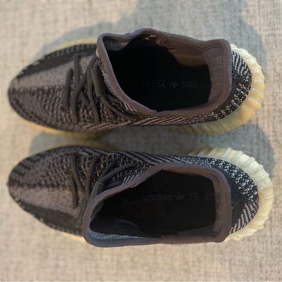 Yeezy 350 Boost - Picture 9 of 13